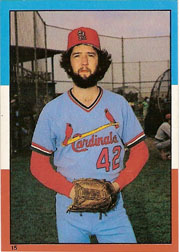 1982 Topps Baseball Stickers     015      Bruce Sutter LL